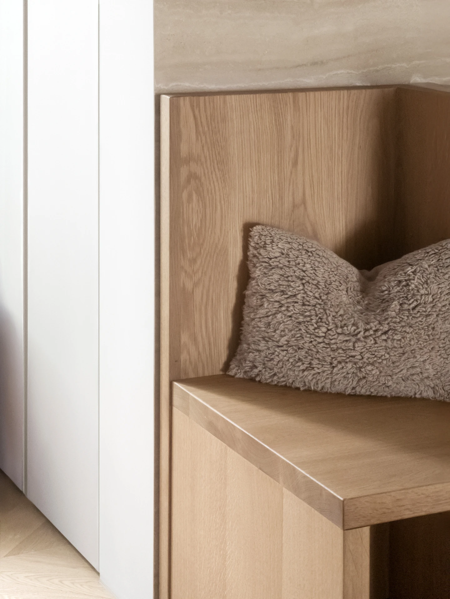 H 公寓
