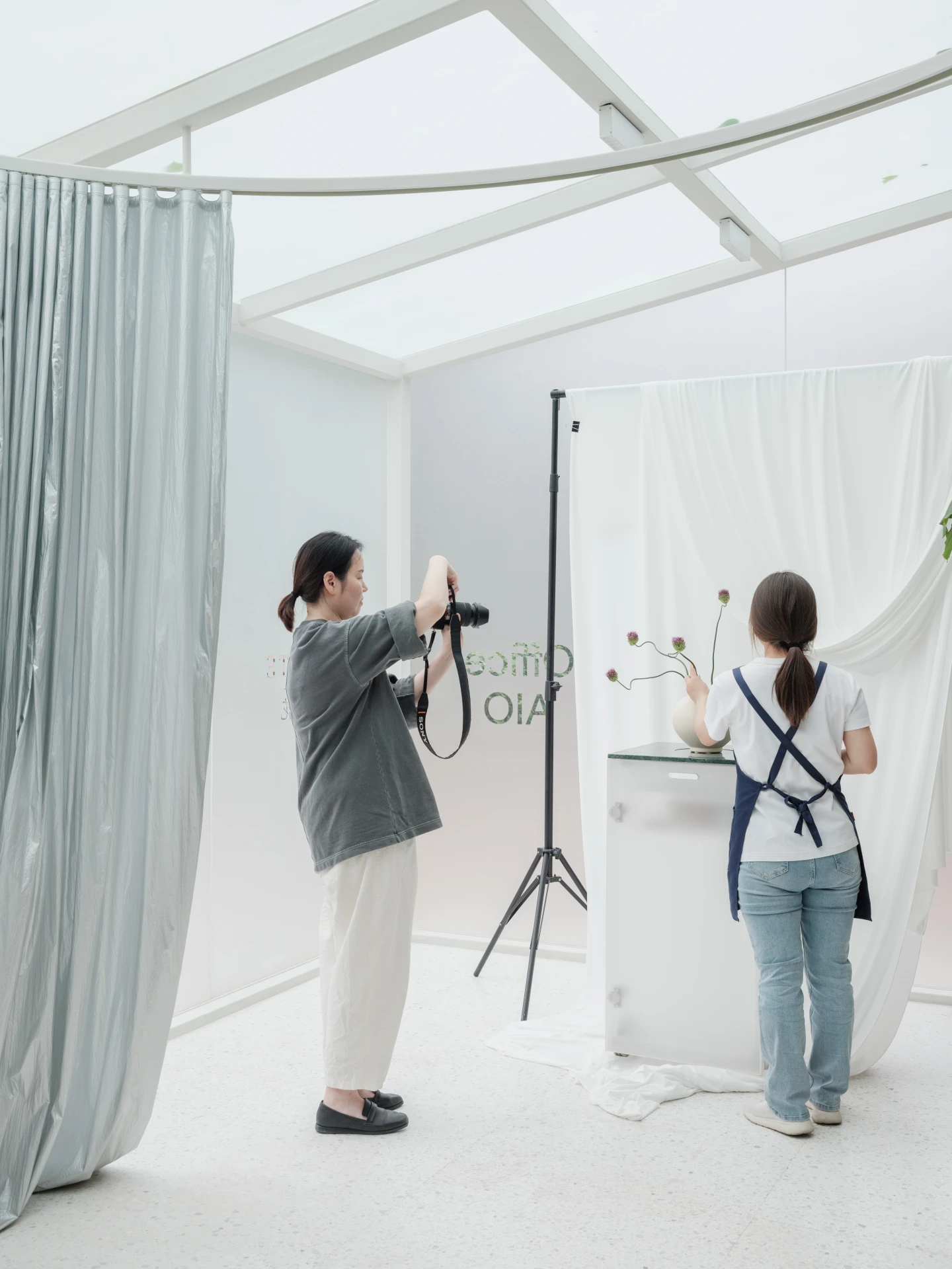 Office AIO 设计事务所 与 Florette几束花工作室